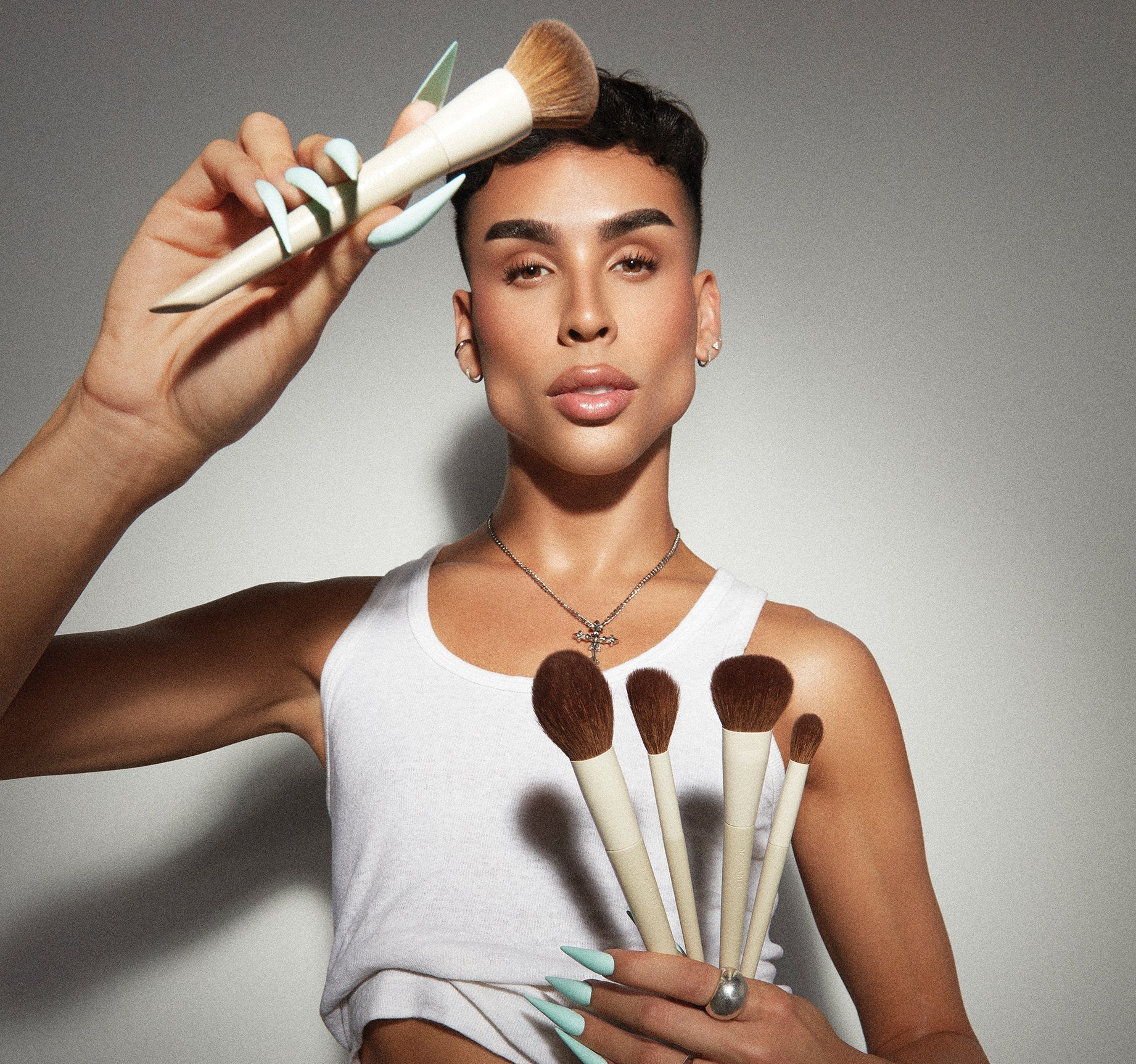 Morphe X Ariel A14 Precision Setting Brush - View 3