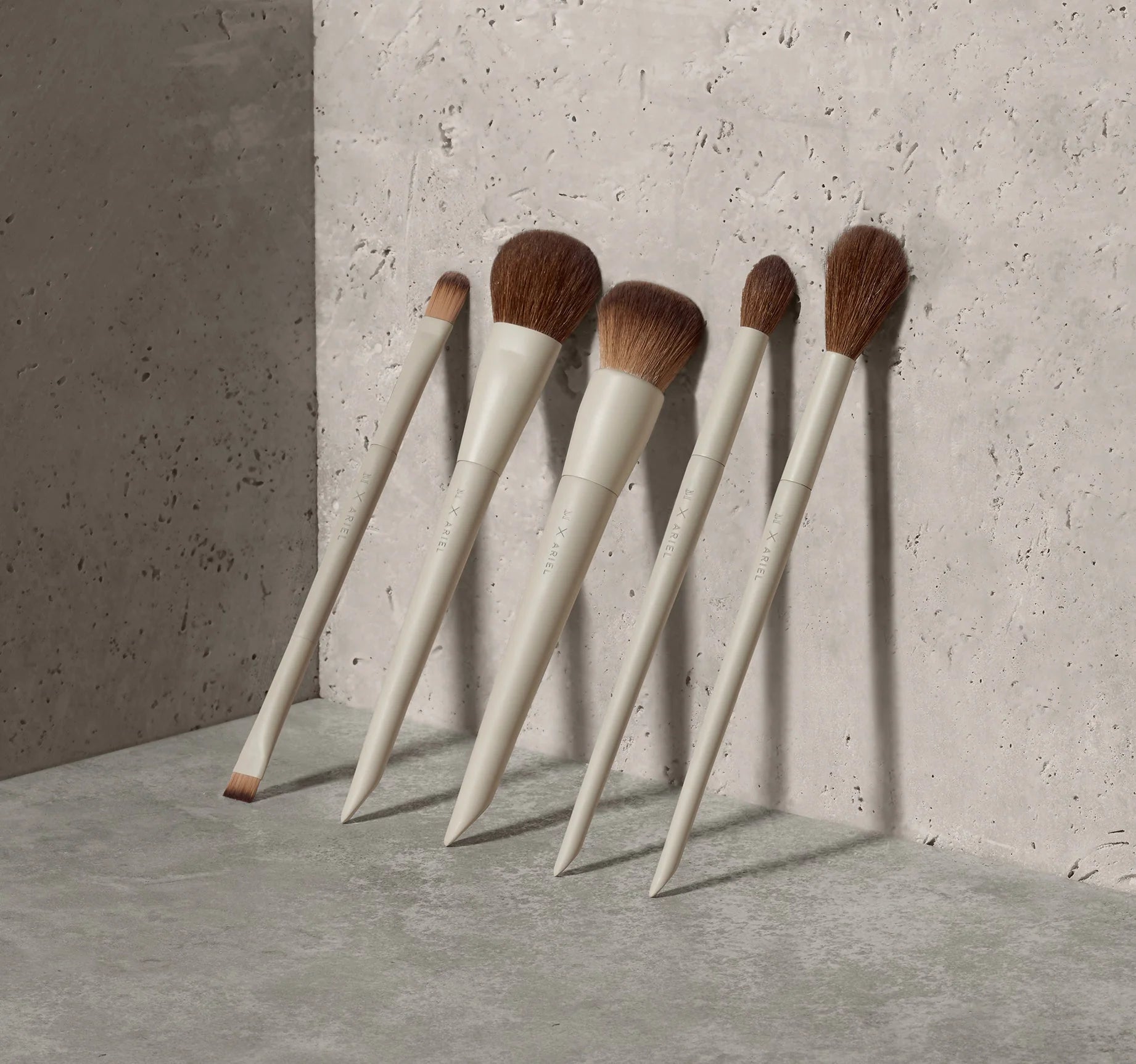 Morphe X Ariel A22 Blush Brush - View 5
